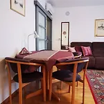 Διαμέρισμα Brand New Place *