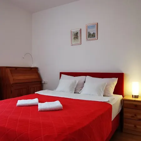 Brand New Place Lejlighed